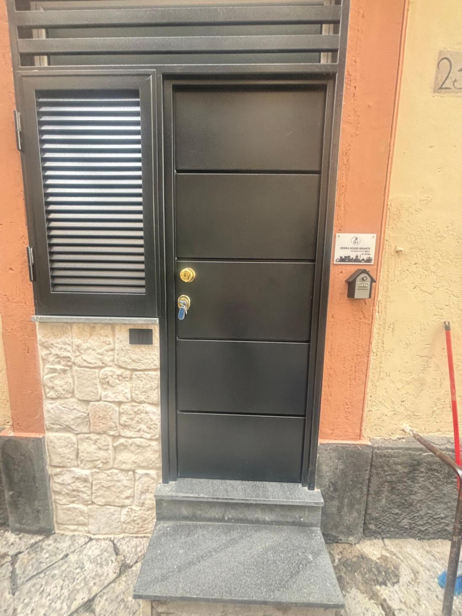 Ferienwohnung Kekka House Briante Neapel Exterior foto